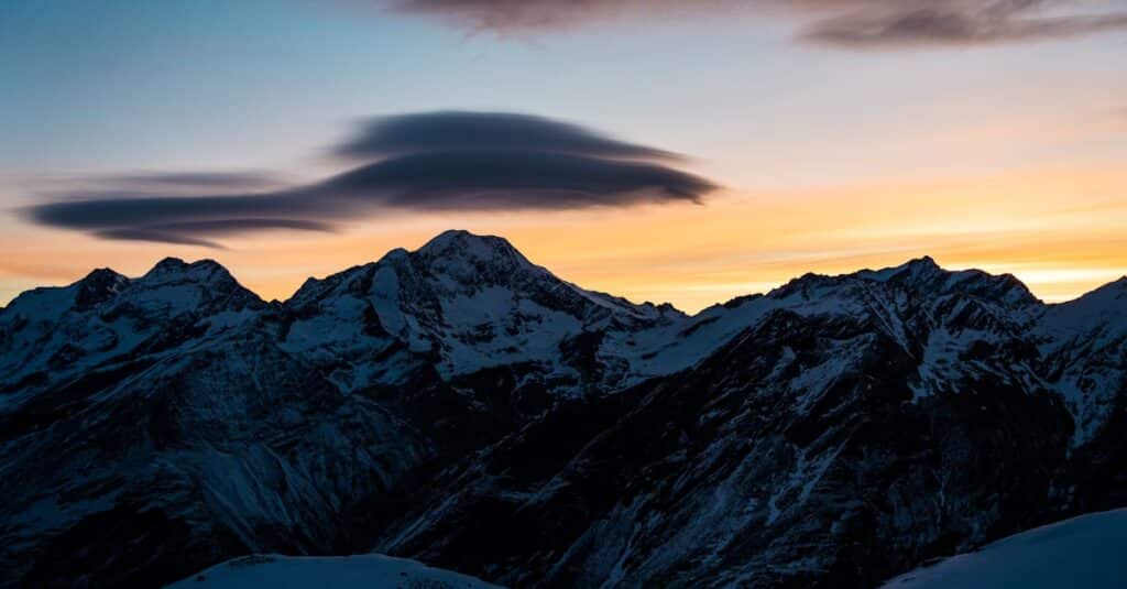 découvrez le saas (software as a service), une solution innovante qui transforme la manière dont les entreprises accèdent et utilisent les logiciels. profitez de la flexibilité, de la scalabilité et des mises à jour automatiques, le tout sans installation complexe. optimisez votre efficacité avec des outils cloud adaptés à vos besoins.